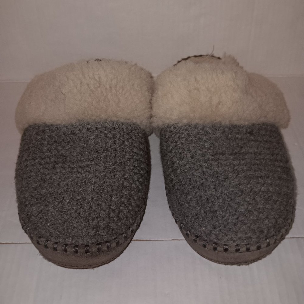 UGG WOMAN SLIDE ON COZY SLIPPERS - Picture 3 of 8
